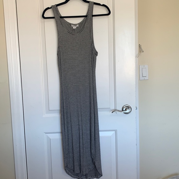 Black and white stripped dress - Picture 1 of 4